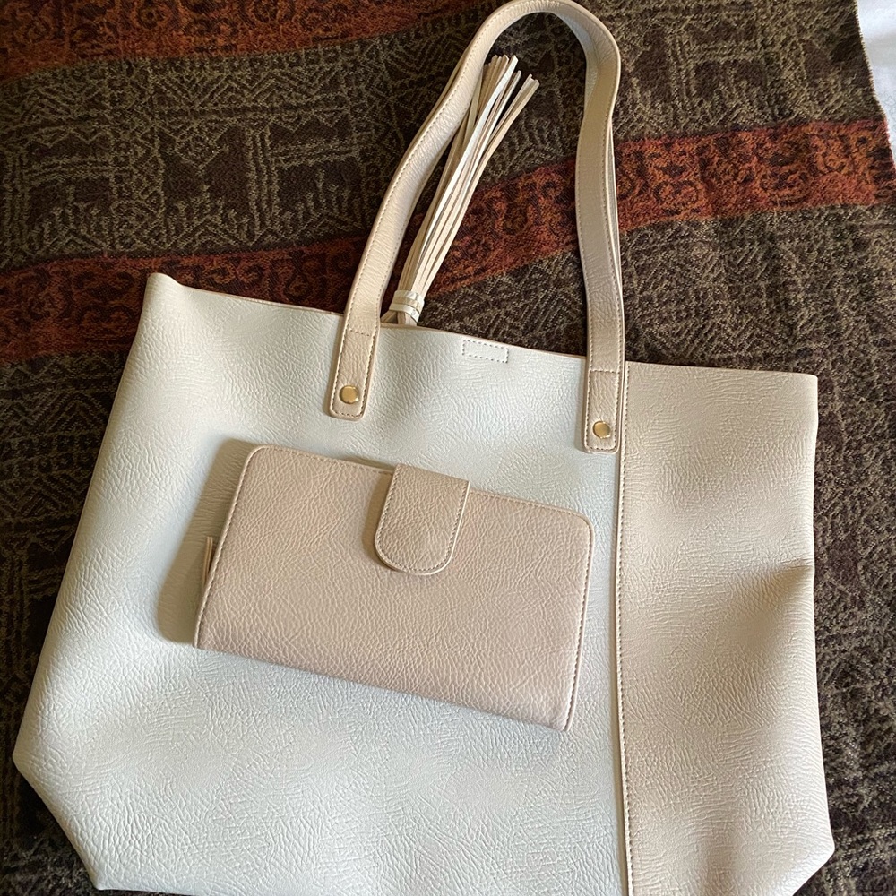 Nude Tote with Wallet